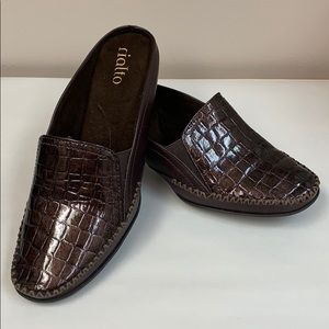 RIALTO Mules Leather Croc Sz 8 1/2m Like New!
